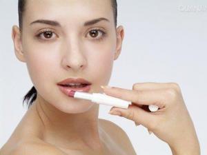 ​健康提醒：润唇膏每天使用最多别超过3次