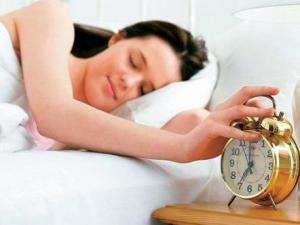 人一天睡觉多久才好？最佳的睡眠时间