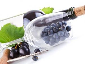 ​葡萄酒的功效与作用-葡萄酒的营养价值