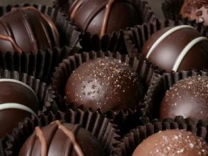 ​吃黑巧克力会长胖吗？吃黑巧克力的好处有哪些