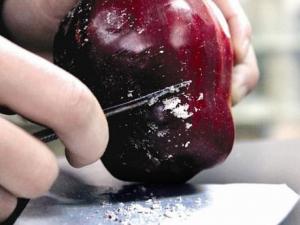​如何鉴别打蜡苹果？打蜡的苹果怎么清洗