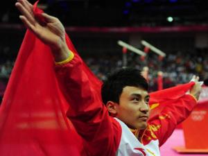 伦敦奥运中国第32金 男子双杠冯喆最高难度夺冠